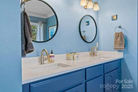 235 Windwhisper Drive Asheville NC 28804