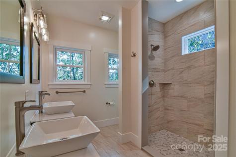 71 Crossings Circle Fairview NC 28730