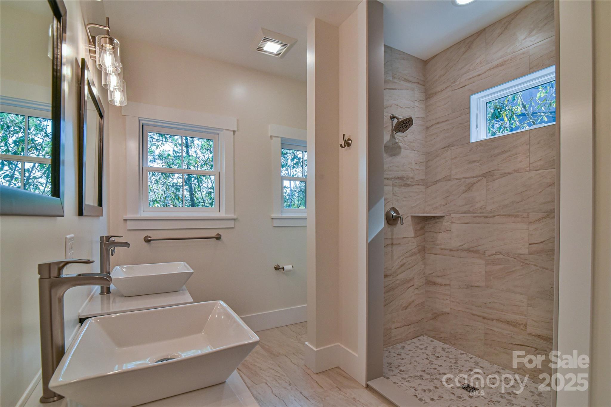 71 Crossings Circle Fairview NC 28730