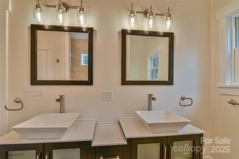 71 Crossings Circle Fairview NC 28730