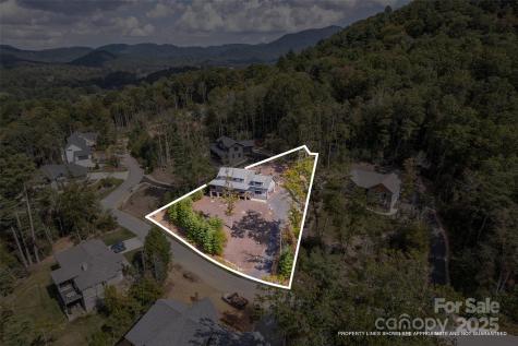 71 Crossings Circle Fairview NC 28730