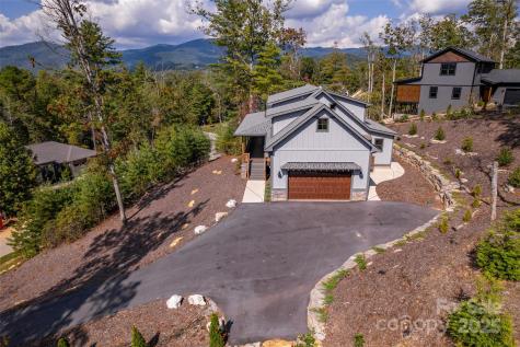 71 Crossings Circle Fairview NC 28730