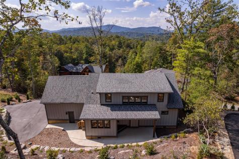 71 Crossings Circle Fairview NC 28730