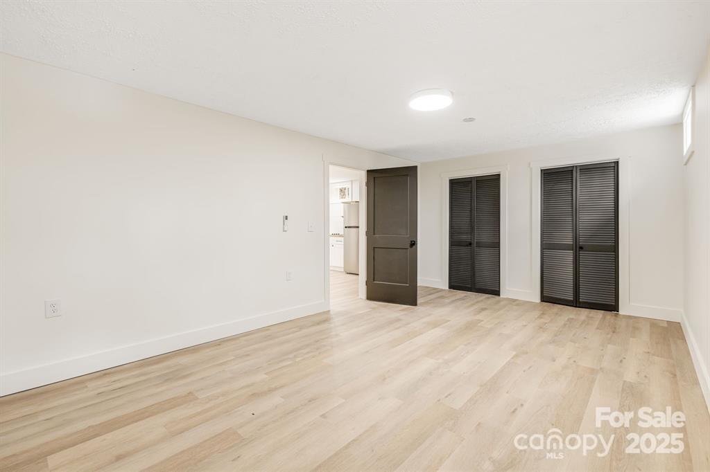 7 Angus Lane Asheville NC 28805