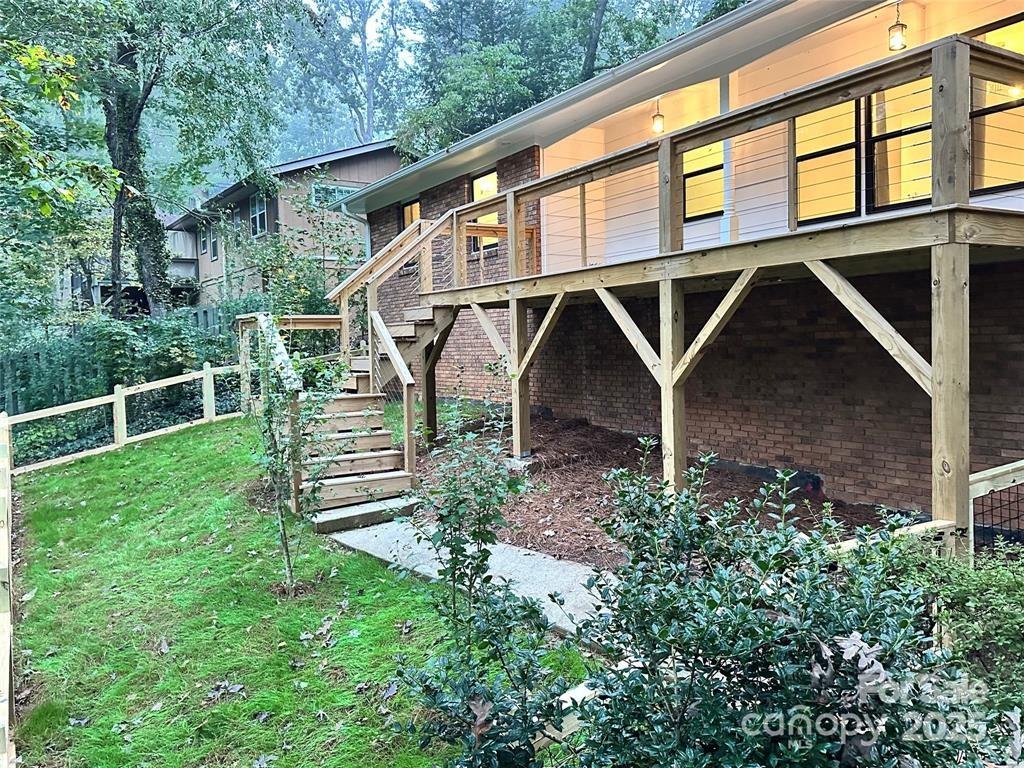 7 Angus Lane Asheville NC 28805