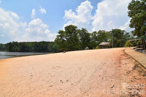 132 Blue Bird Drive New London NC 28127