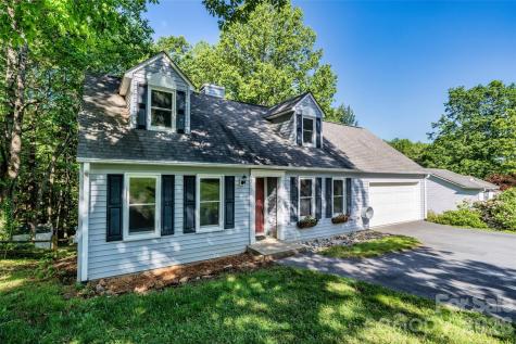 18 Tarragon Place Flat Rock NC 28731