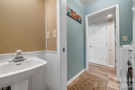 18 Tarragon Place Flat Rock NC 28731