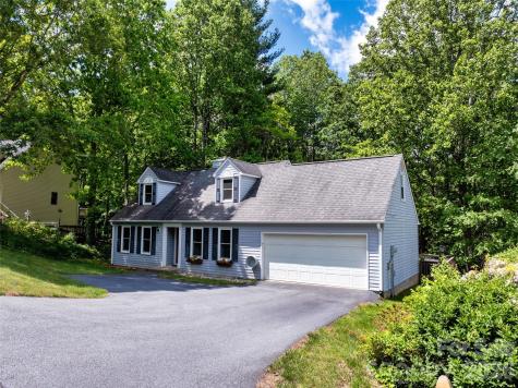 18 Tarragon Place Flat Rock NC 28731