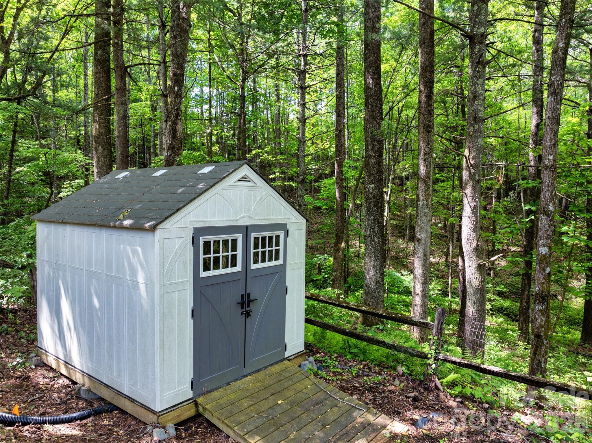 18 Tarragon Place Flat Rock NC 28731