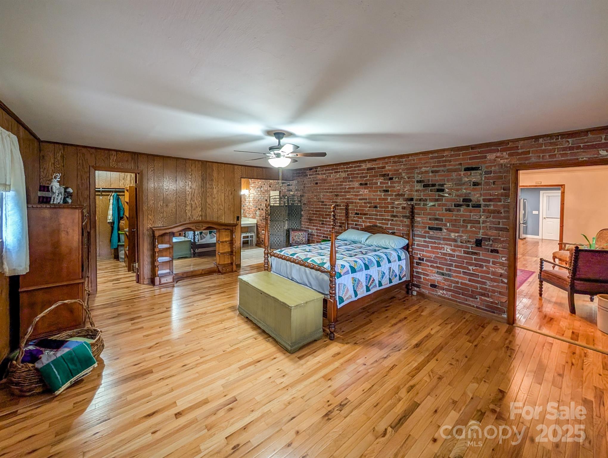 39 Hawthorne Lane Burnsville NC 28714