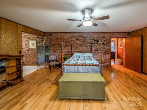 39 Hawthorne Lane Burnsville NC 28714