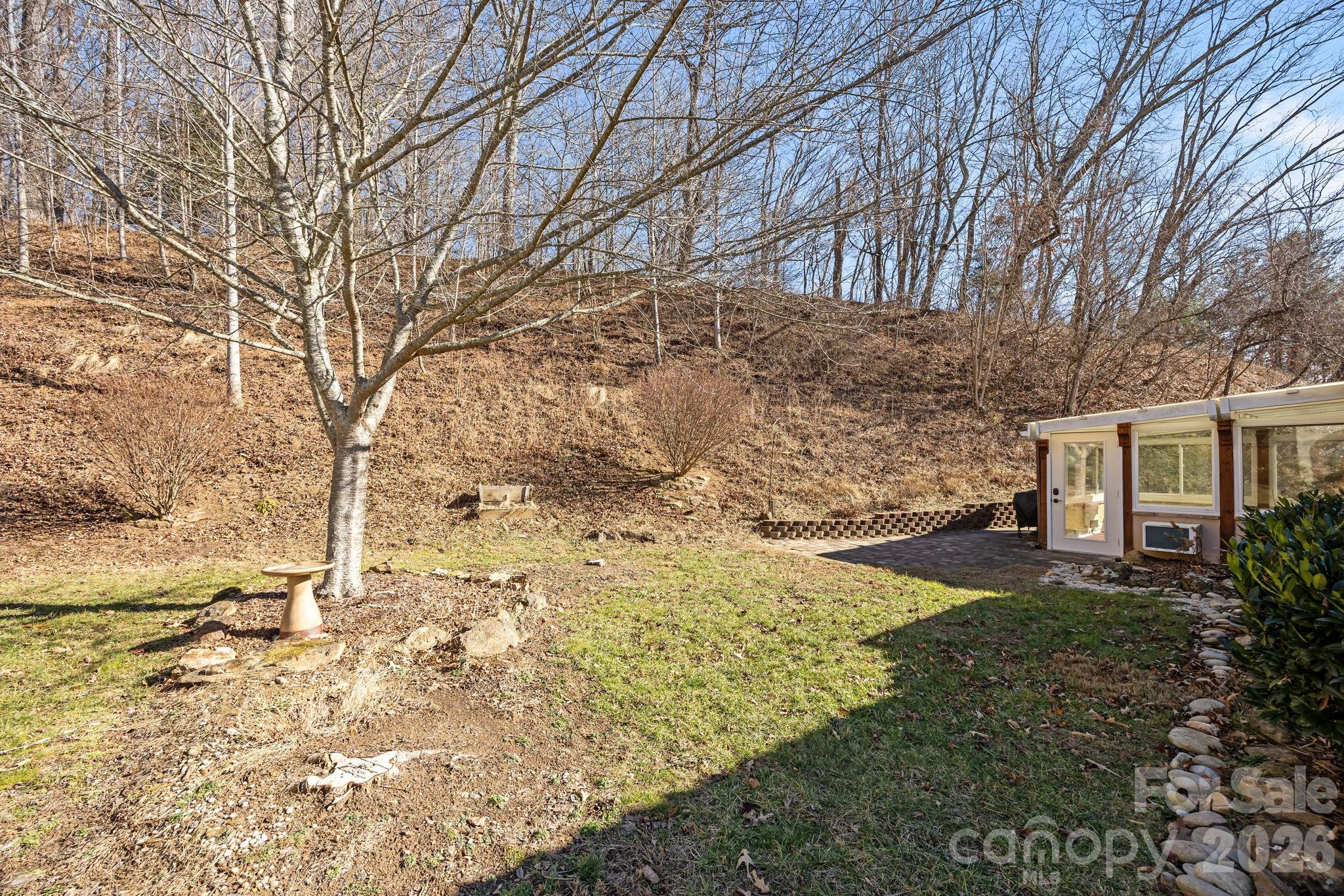 26 Ocaso Drive Asheville NC 28806