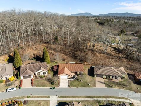 26 Ocaso Drive Asheville NC 28806