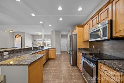 26 Ocaso Drive Asheville NC 28806