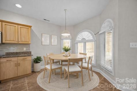 26 Ocaso Drive Asheville NC 28806