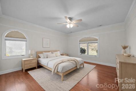 26 Ocaso Drive Asheville NC 28806