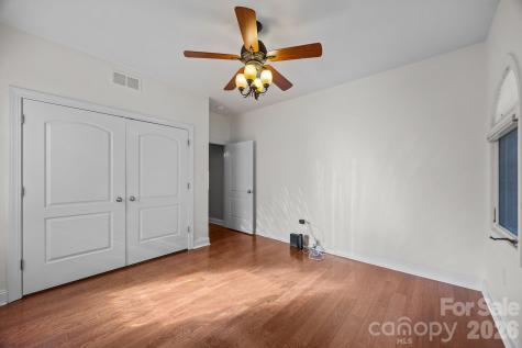 26 Ocaso Drive Asheville NC 28806