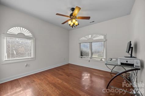 26 Ocaso Drive Asheville NC 28806