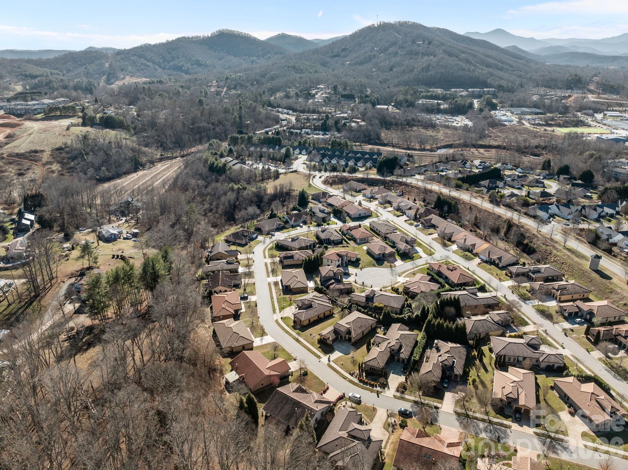 26 Ocaso Drive Asheville NC 28806