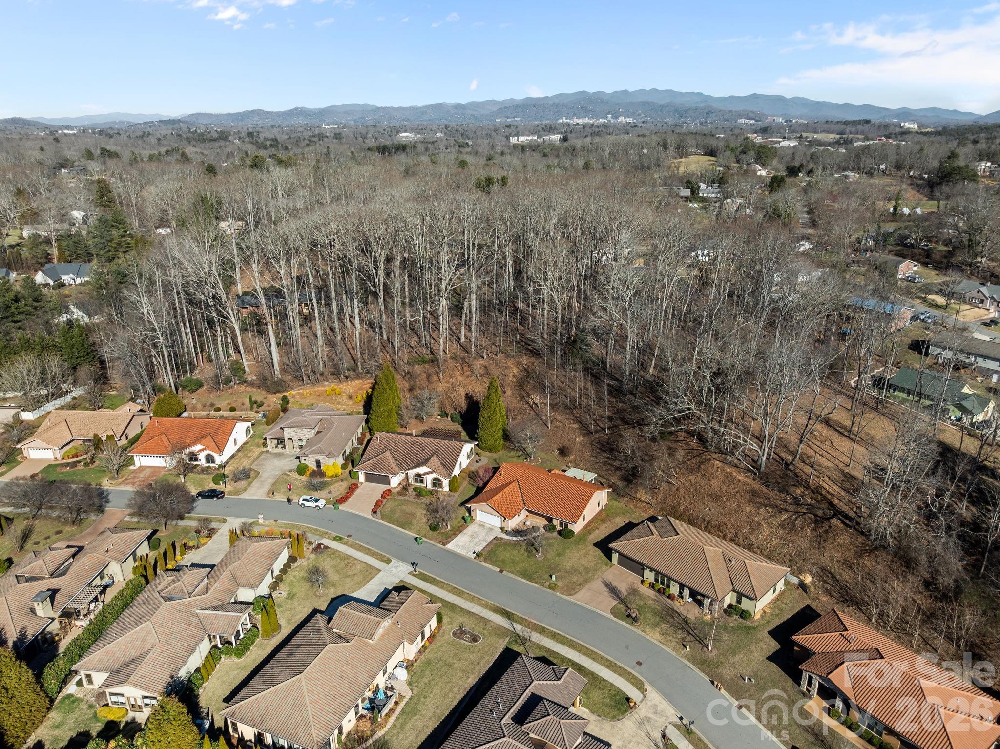 26 Ocaso Drive Asheville NC 28806