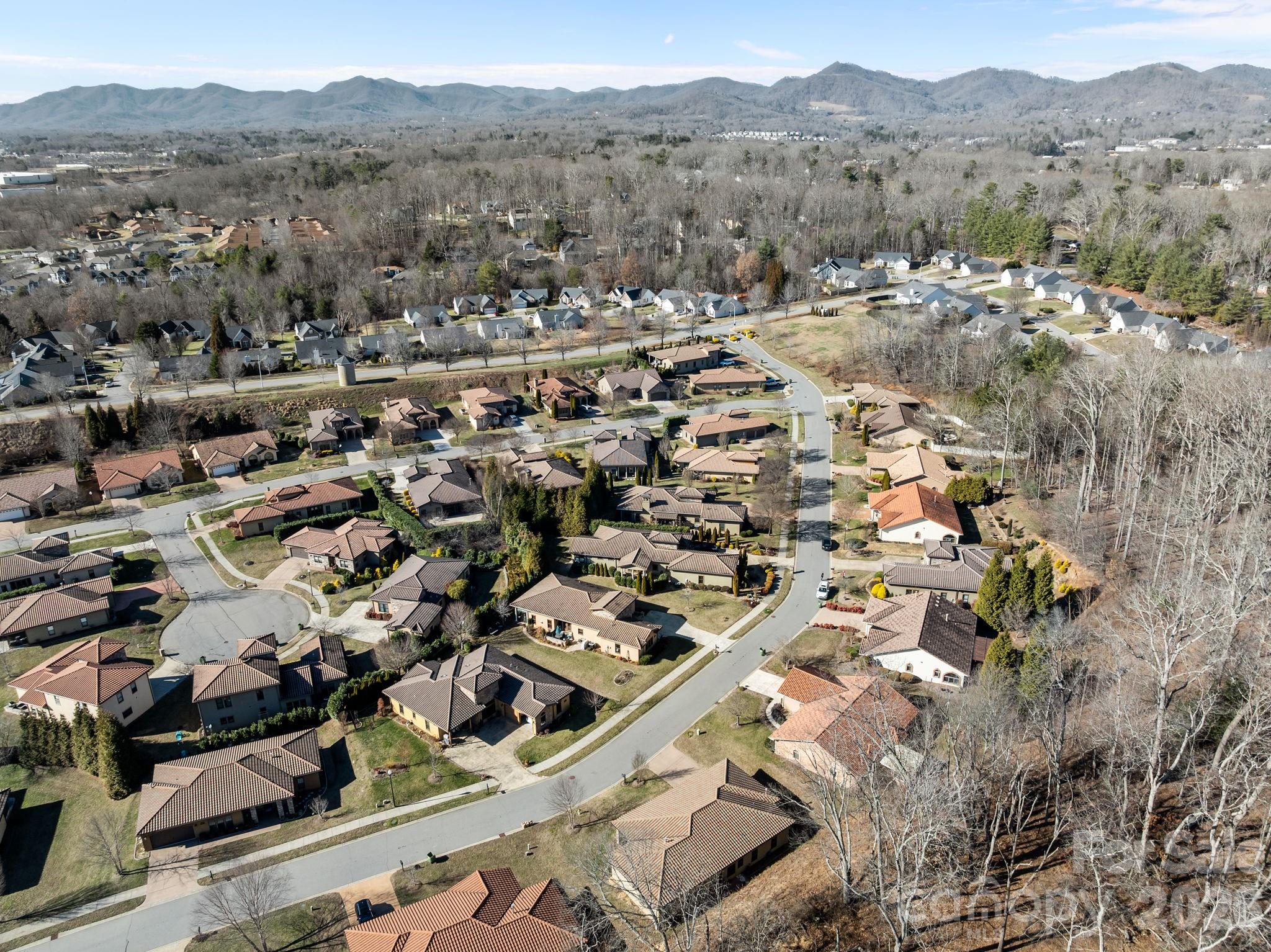 26 Ocaso Drive Asheville NC 28806