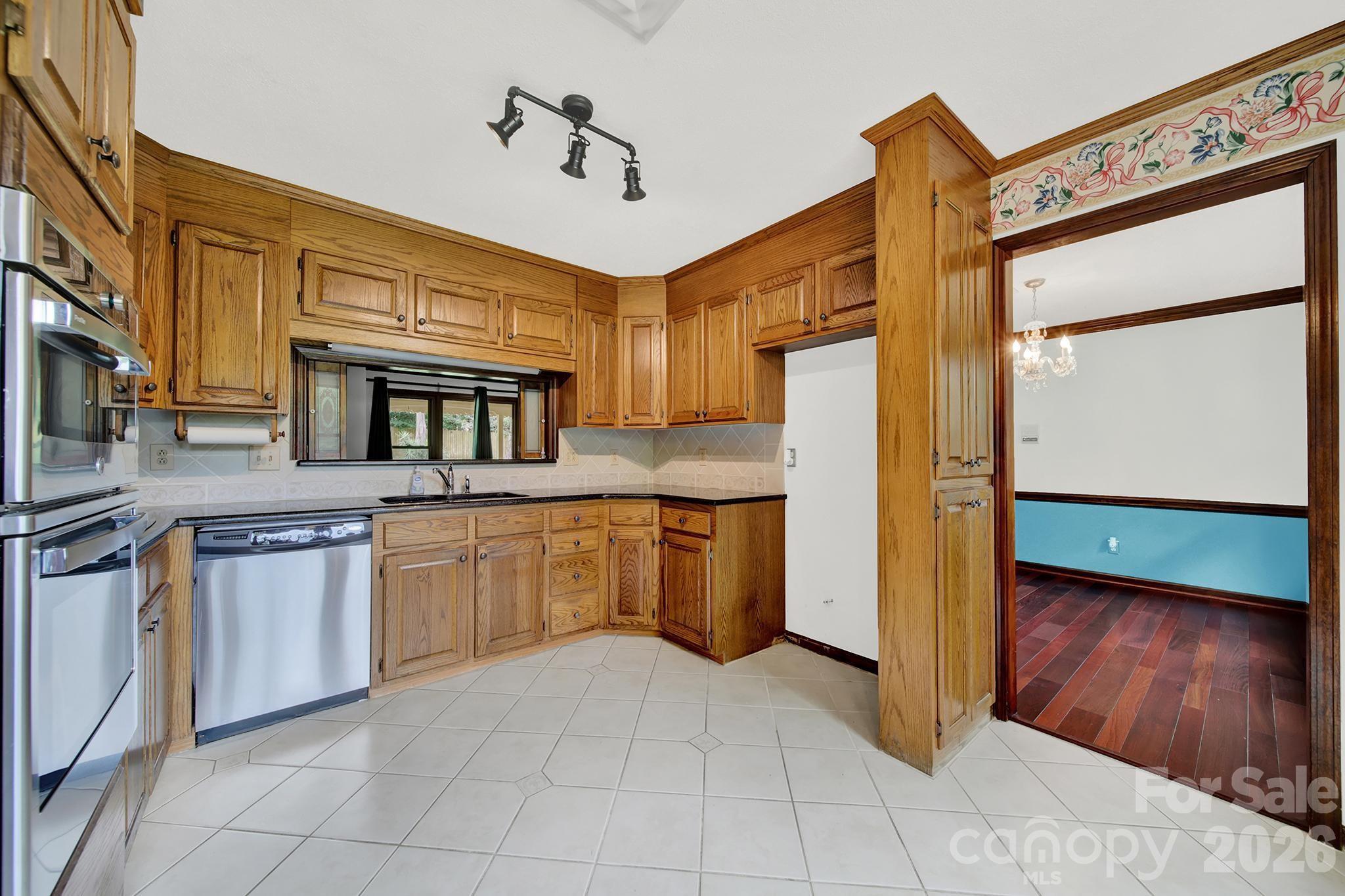 5913 Tom Query Road Charlotte NC 28213