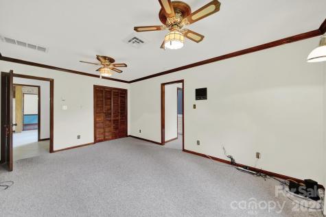 5913 Tom Query Road Charlotte NC 28213