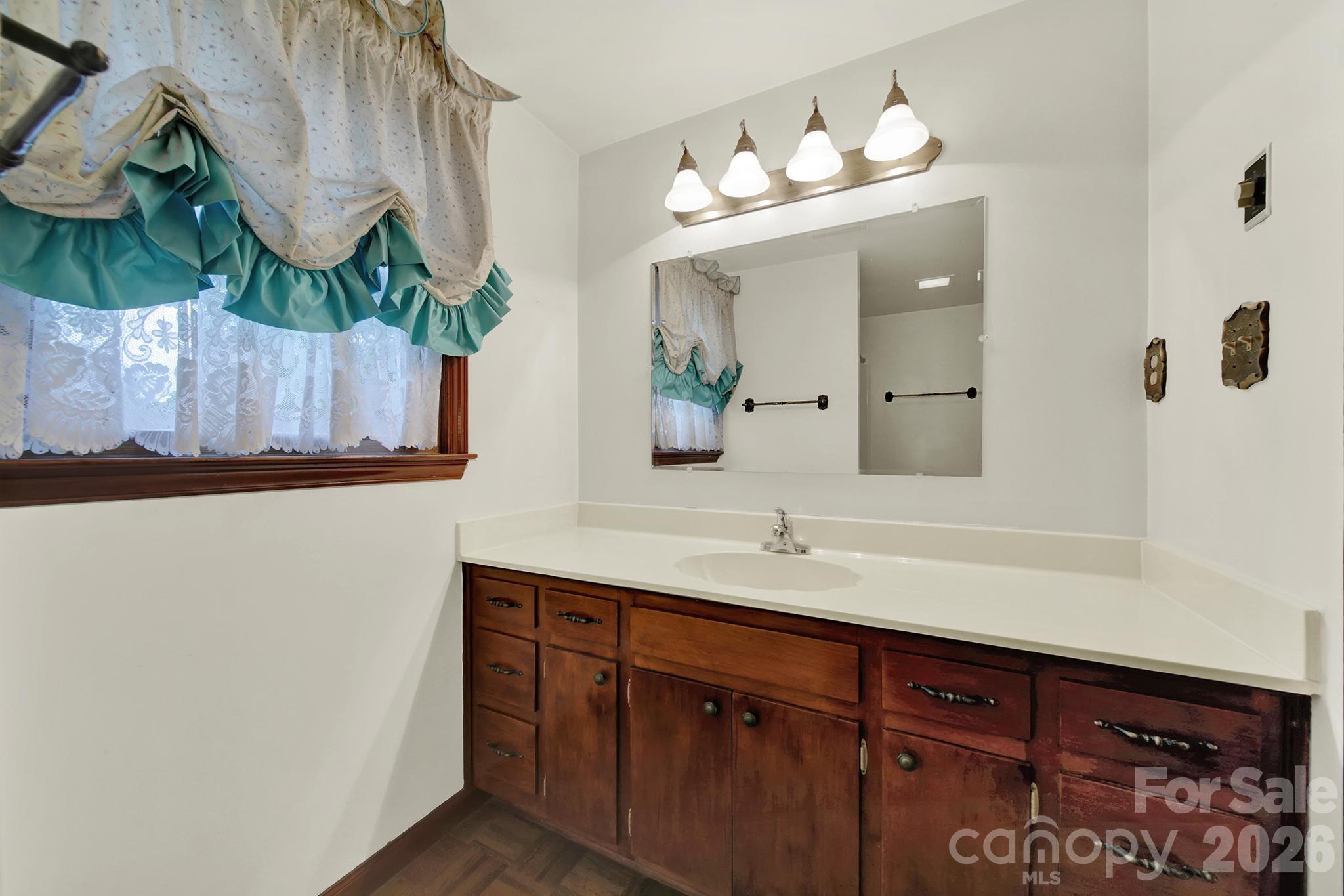 5913 Tom Query Road Charlotte NC 28213