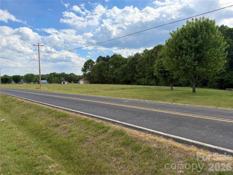 1283 Pisgah Road Hiddenite NC 28636