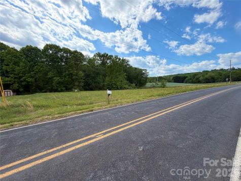 1283 Pisgah Road Hiddenite NC 28636