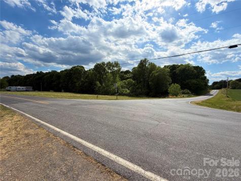 1283 Pisgah Road Hiddenite NC 28636