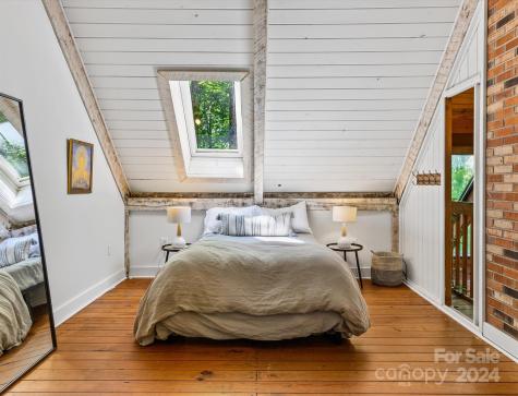 755 Merrills Cove Road Asheville NC 28803