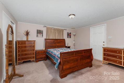 5013 Friendship Circle Road East Bend NC 27018
