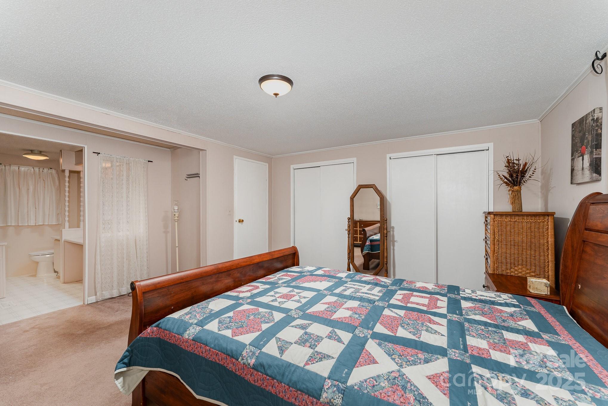 5013 Friendship Circle Road East Bend NC 27018