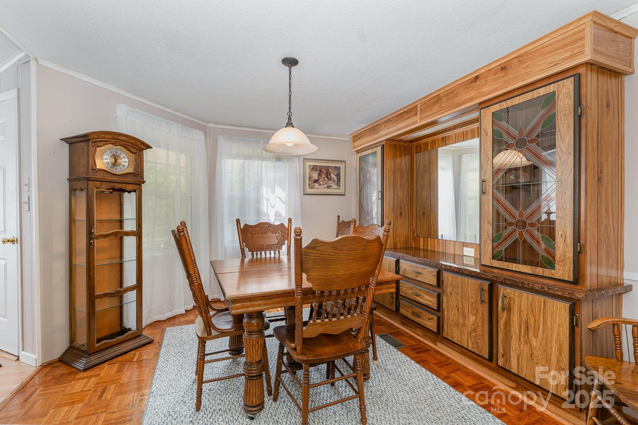 5013 Friendship Circle Road East Bend NC 27018