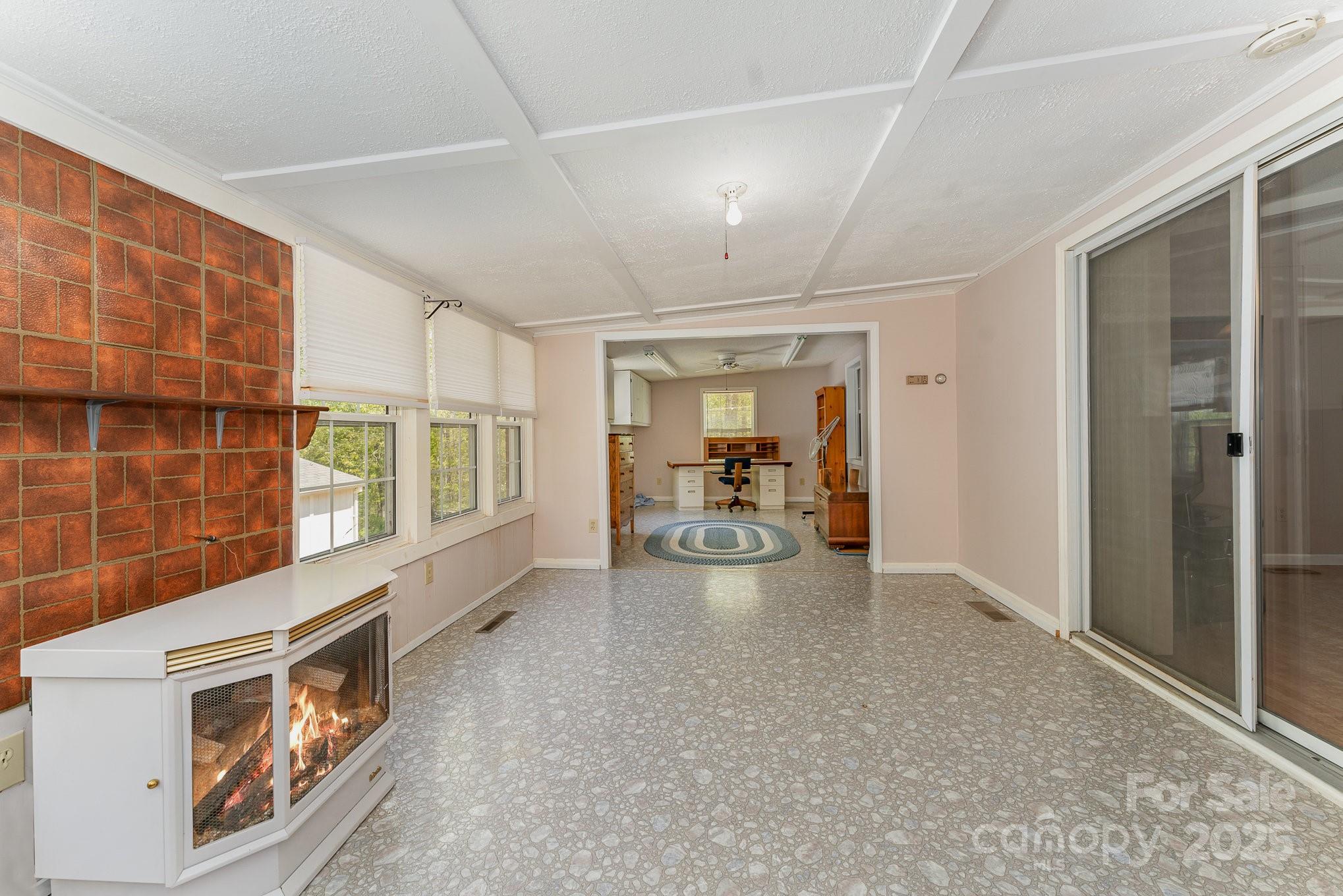 5013 Friendship Circle Road East Bend NC 27018