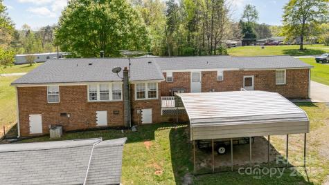 5013 Friendship Circle Road East Bend NC 27018