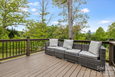 17 Baxter Woods Lane Candler NC 28715