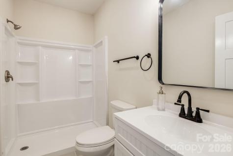 17 Baxter Woods Lane Candler NC 28715