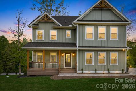 17 Baxter Woods Lane Candler NC 28715