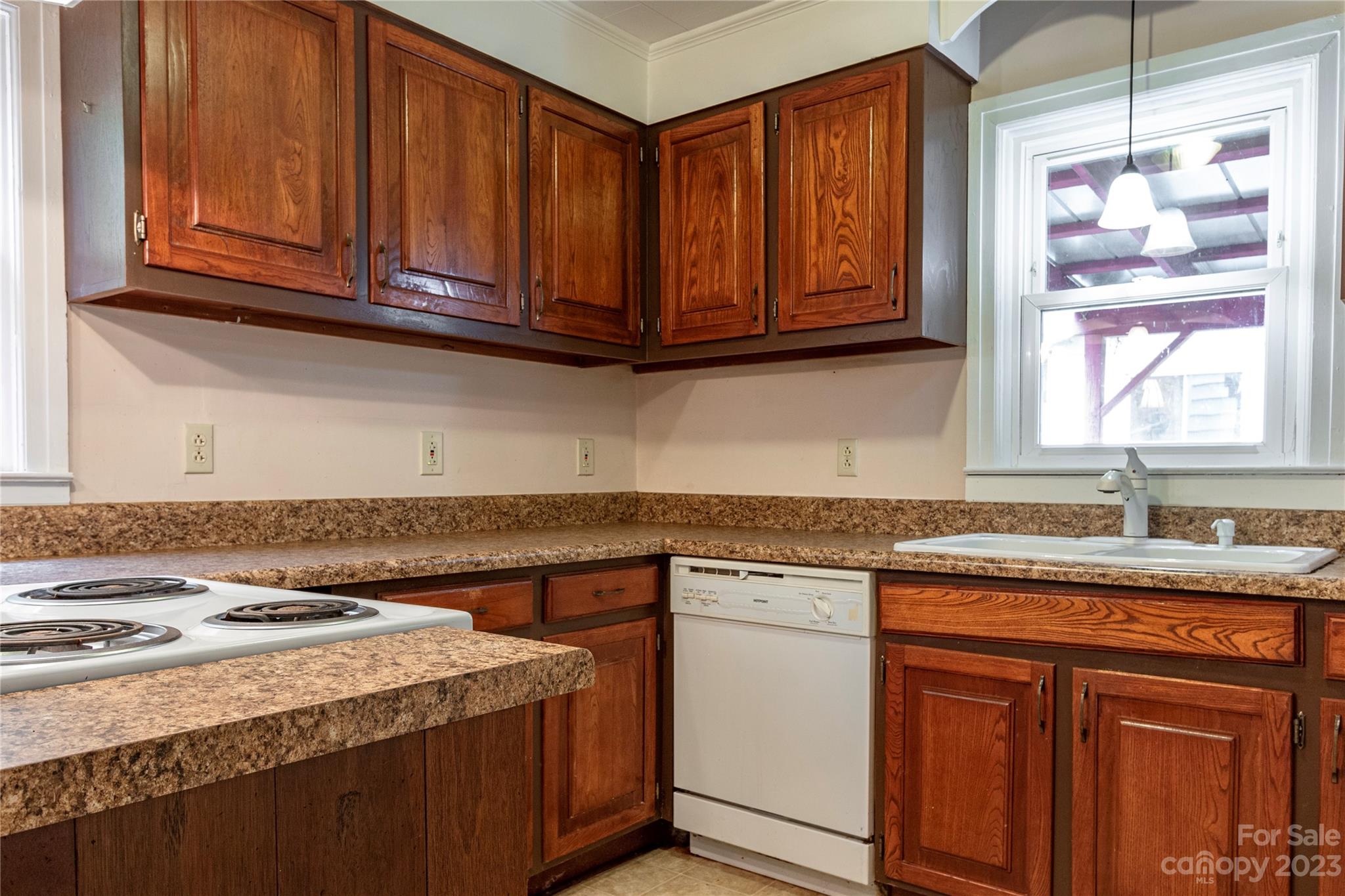 169 Burnsville School Road Burnsville NC 28714