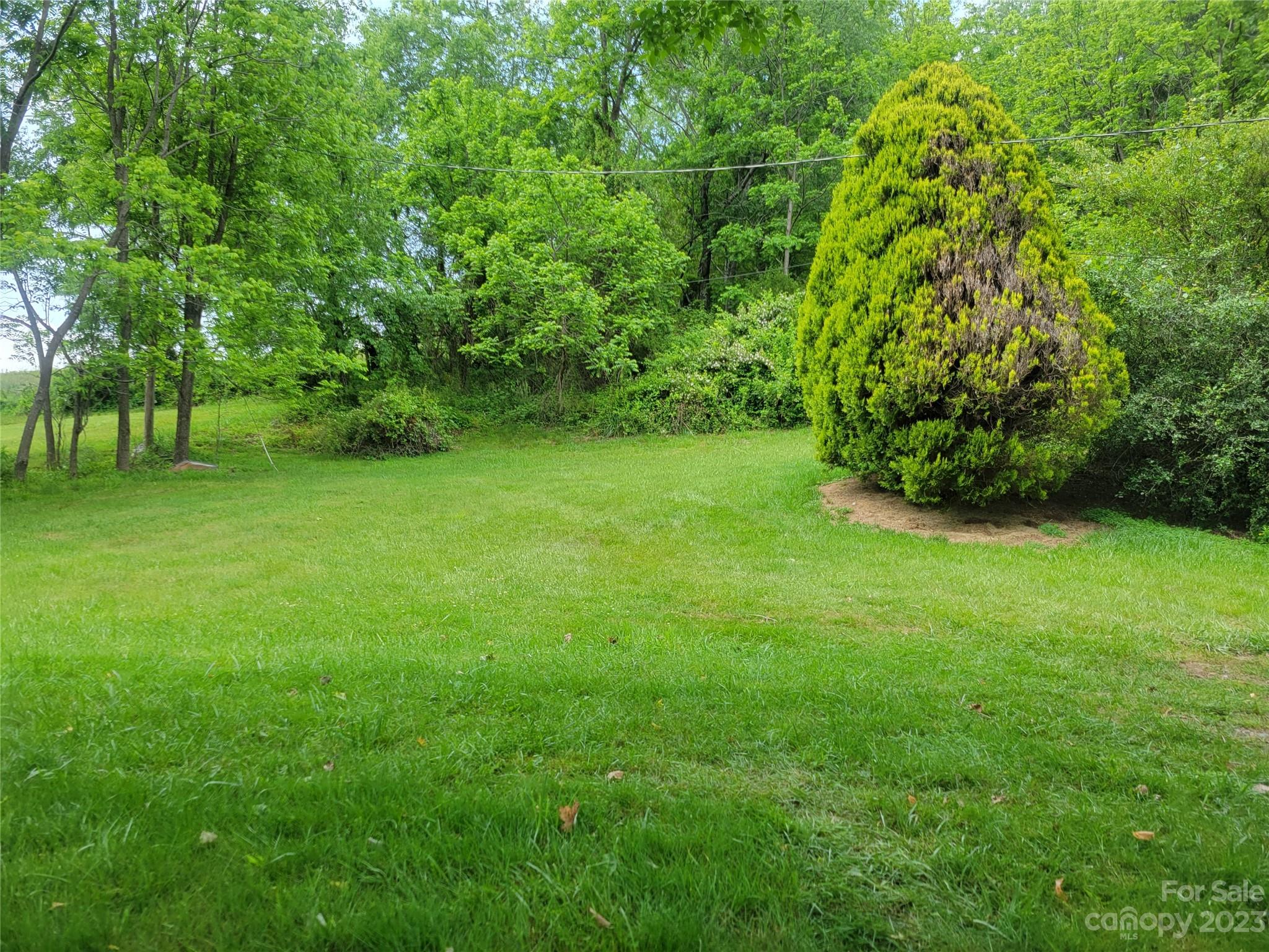 169 Burnsville School Road Burnsville NC 28714