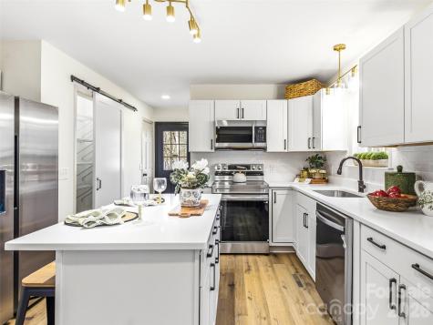 907 Gleason Street Arden NC 28704