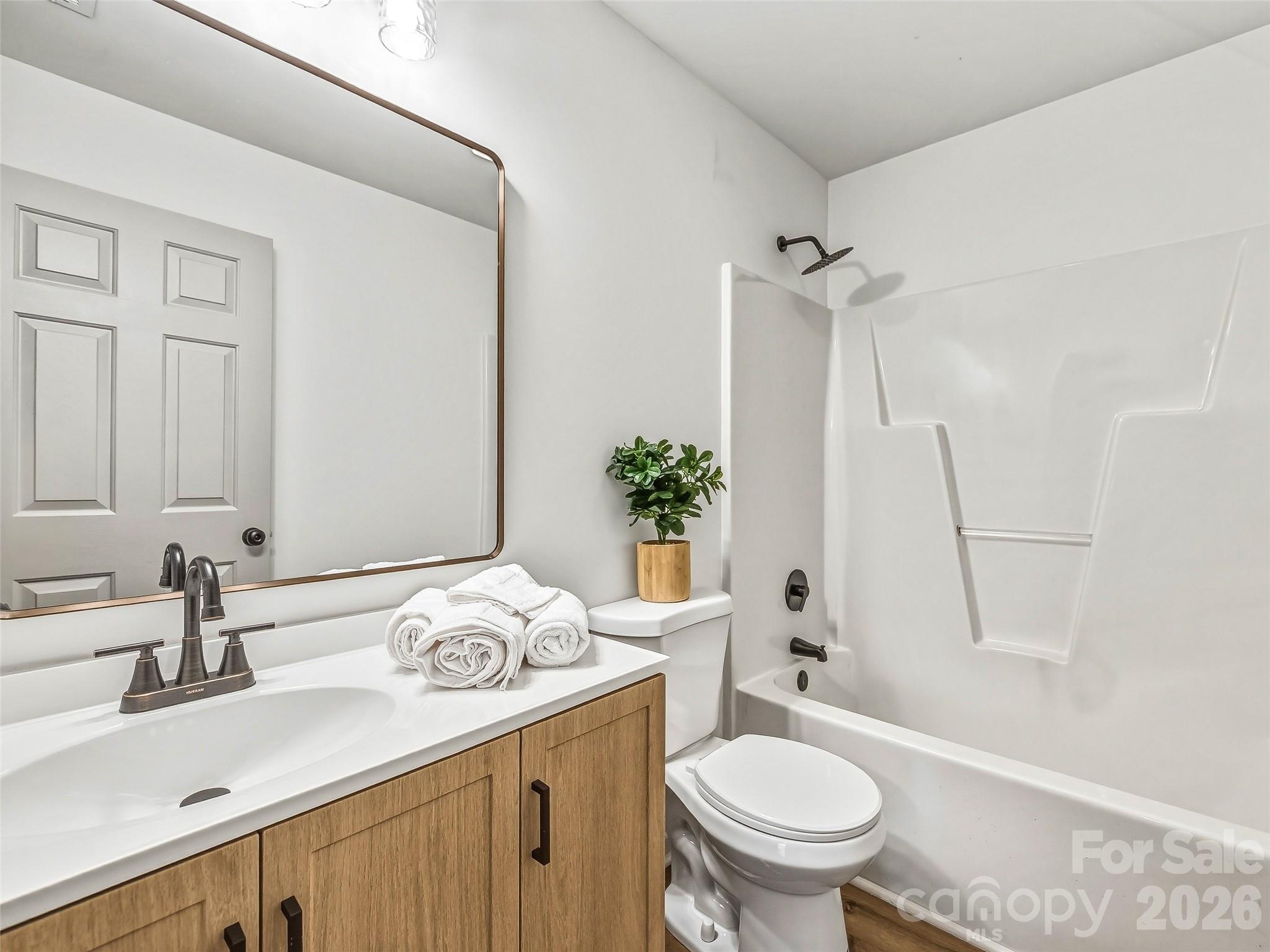 907 Gleason Street Arden NC 28704