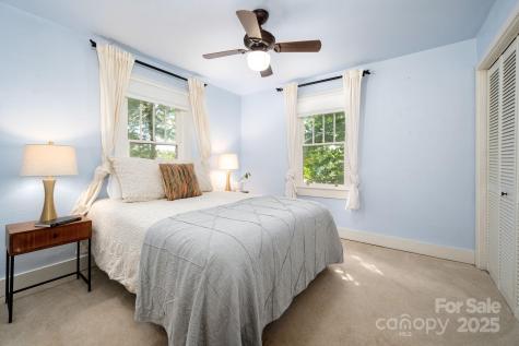 115 Oakland Road Asheville NC 28801