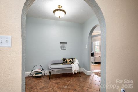 115 Oakland Road Asheville NC 28801