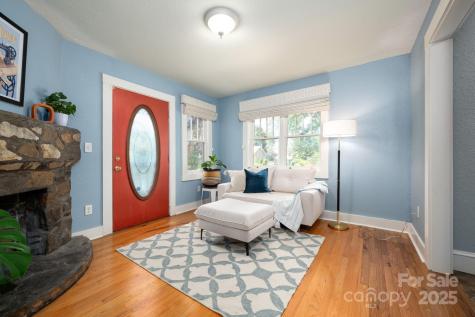 115 Oakland Road Asheville NC 28801