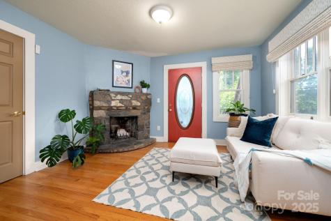 115 Oakland Road Asheville NC 28801