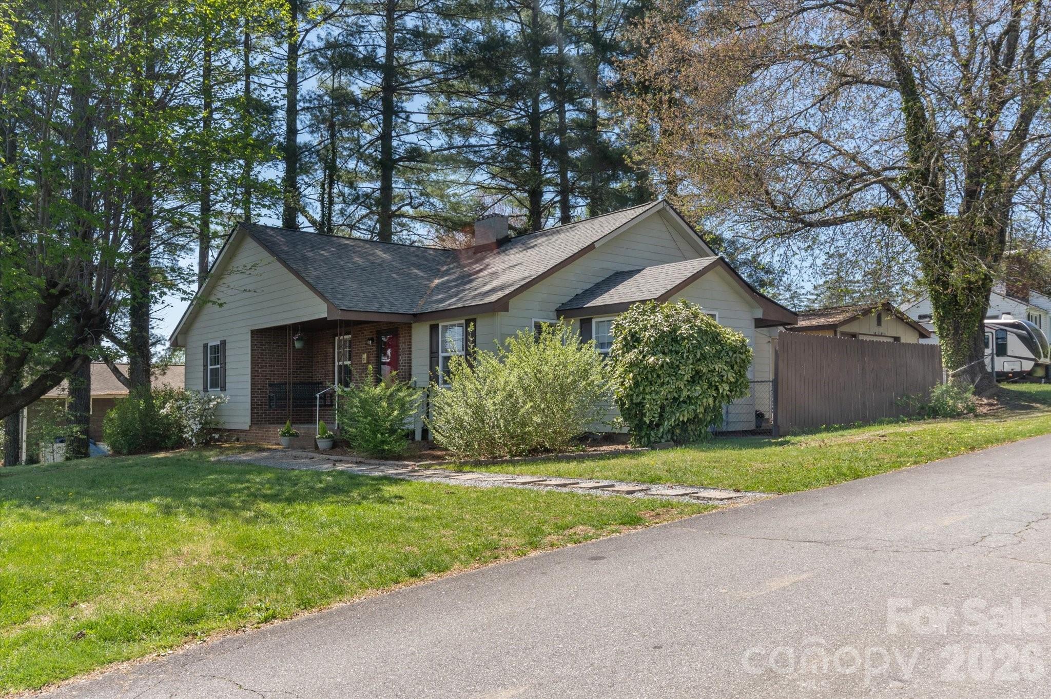 25 Montview Circle Brevard NC 28712